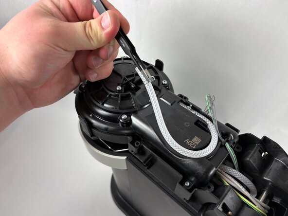 Nespresso Vertuo Next Upper Water Line Replacement, Upper Water Line: crwdns2935265:05crwdnd2935265:02crwdnd2935265:02crwdne2935265:0