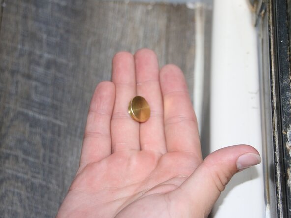 How to Fix RV Toilet Water Pressure: crwdns2935265:012crwdnd2935265:03crwdnd2935265:03crwdne2935265:0