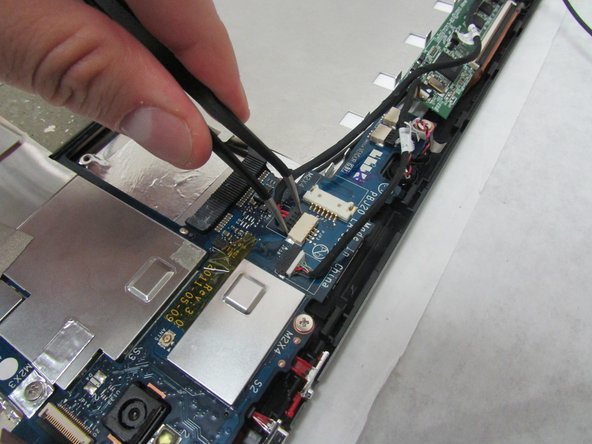 Acer Iconia Tab A501 Display Replacement: step 19, image 2 of 3
