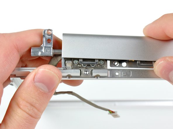 PowerBook G4 Aluminum 15" 1.67 GHz Front Display Bezel Replacement: crwdns2935265:037crwdnd2935265:02crwdnd2935265:03crwdne2935265:0