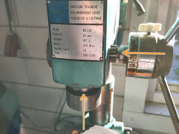 Kinzo 8E116 Spindle Bearing Replacement, insert quill into frame: crwdns2935265:07crwdnd2935265:02crwdnd2935265:03crwdne2935265:0