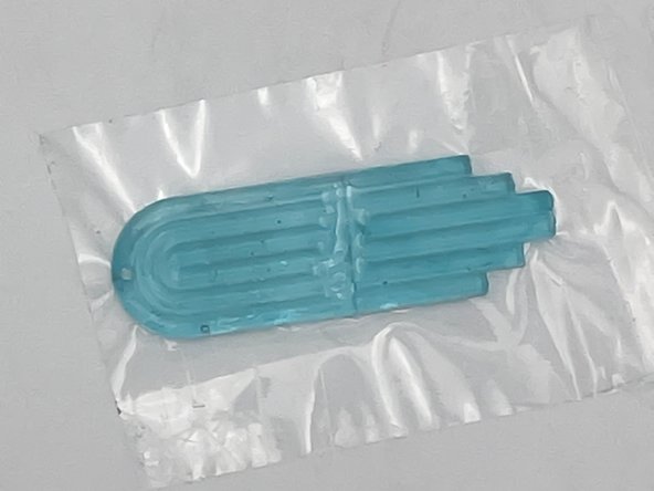 How to Repair a Resin Charm: crwdns2935265:04crwdnd2935265:02crwdnd2935265:02crwdne2935265:0