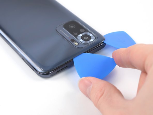 Xiaomi Redmi Note 10S Battery Replacement, Slice the adhesive: crwdns2935265:06crwdnd2935265:02crwdnd2935265:03crwdne2935265:0