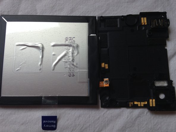 Xiaomi Mi 3 Touchscreen Replacement, Unclipping the battery ribbon: crwdns2935265:04crwdnd2935265:02crwdnd2935265:02crwdne2935265:0