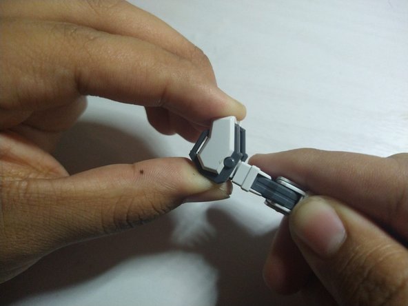 How to Repair Loose Joints in Gunpla Figures: crwdns2935265:03crwdnd2935265:03crwdnd2935265:03crwdne2935265:0
