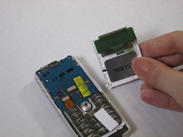 Sony Ericsson QuickShare T630 Screen Replacement, Sony Ericsson QuickShare T630 Screen: crwdns2935265:011crwdnd2935265:02crwdnd2935265:03crwdne2935265:0