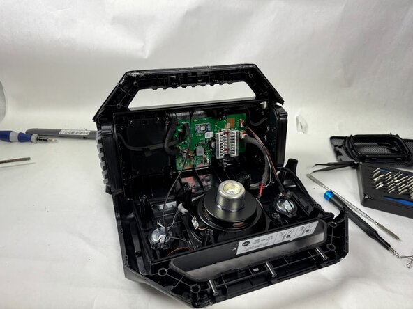 Anker Soundcore Boom 2 Battery Replacement: crwdns2935265:06crwdnd2935265:02crwdnd2935265:02crwdne2935265:0