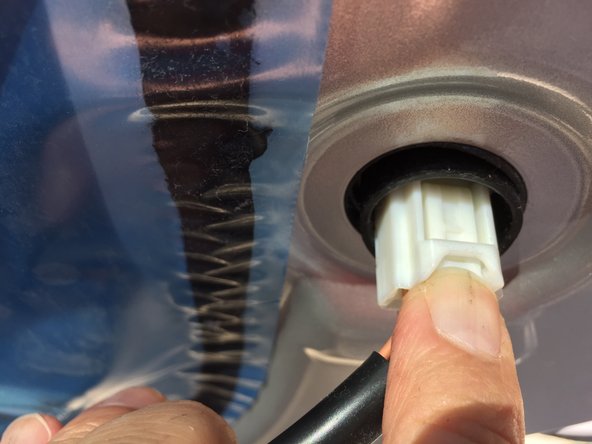 2012 Toyota Highlander Door Lock Actuator Motor Replacement, Prepare for door lock actuator removal: crwdns2935265:011crwdnd2935265:02crwdnd2935265:02crwdne2935265:0