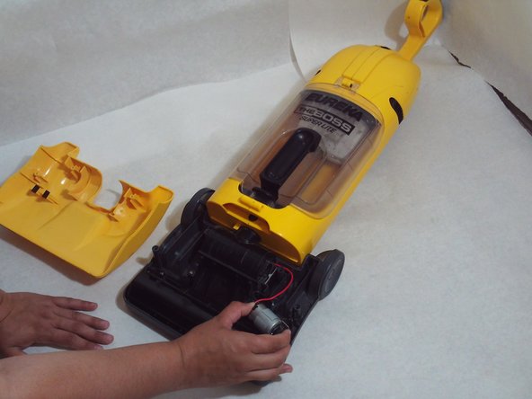 Eureka 402A Mini Light Upright Vacuum Belt Replacement: step 3, image 2 of 3