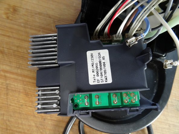 Nespresso CitiZ Kondensatoren tauschen: crwdns2935265:015crwdnd2935265:03crwdnd2935265:03crwdne2935265:0