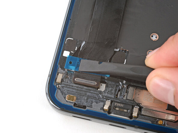 Google Pixel 10 Pro XL Screen Replacement, Apply new screen cable adhesive: 26 단계, 이미지 3개 중 3개