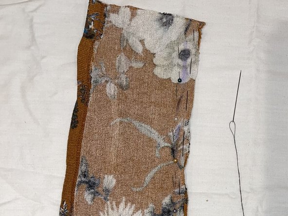 How to Patch a Ripped Crotch in Cotton Pants: crwdns2935265:03crwdnd2935265:03crwdnd2935265:03crwdne2935265:0