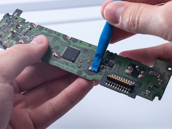 Kenwood KDC-BT565U LCD Screen Replacement: crwdns2935265:06crwdnd2935265:02crwdnd2935265:03crwdne2935265:0