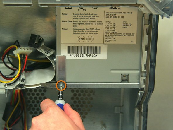 Power Mac G4 M5183 Power Supply Replacement, Power Supply: crwdns2935265:07crwdnd2935265:02crwdnd2935265:02crwdne2935265:0