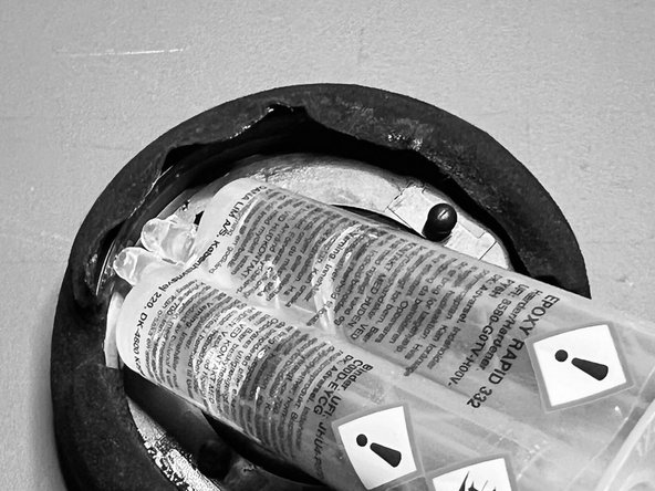 AIAIAI Repair guide: TMA-2 over-ear earpads, REAPPLYING THE GLUE: crwdns2935265:02crwdnd2935265:02crwdnd2935265:02crwdne2935265:0