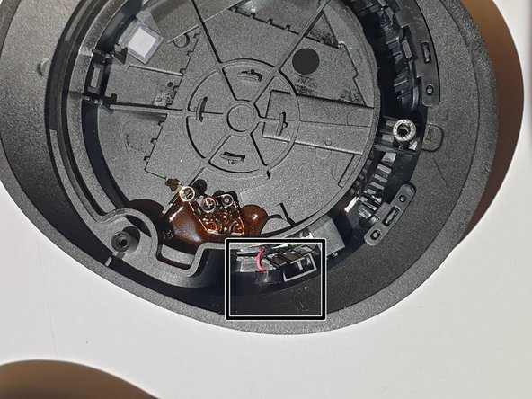 JBL Tune 700BT Teardown, right side - microphone: crwdns2935265:06crwdnd2935265:02crwdnd2935265:02crwdne2935265:0