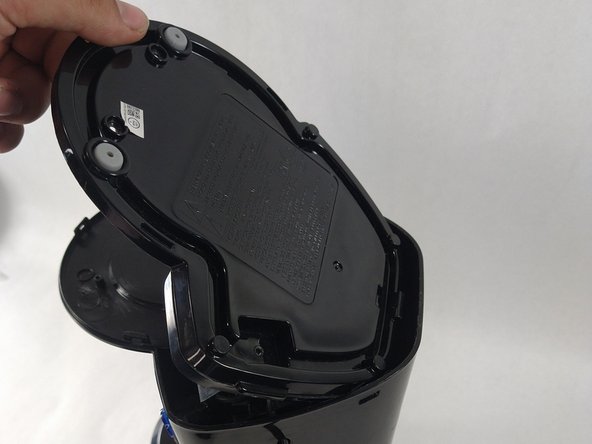 Black and Decker CM0700BZ Water Piping Replacement: crwdns2935265:08crwdnd2935265:02crwdnd2935265:03crwdne2935265:0