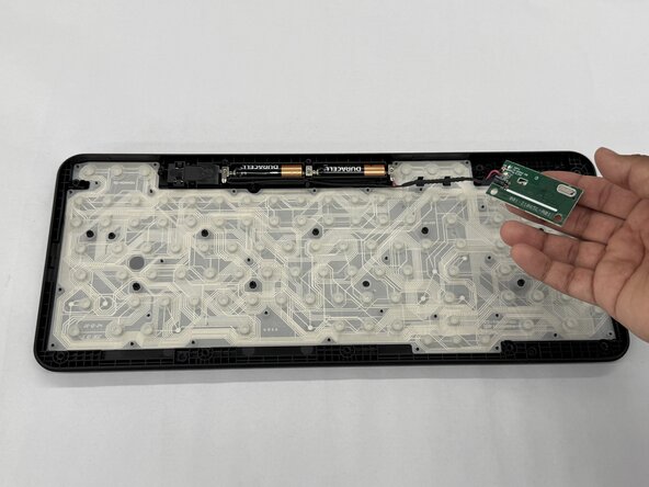 Logitech Wireless K360 Printed Circuit Board (PCB) Replacement: crwdns2935265:07crwdnd2935265:03crwdnd2935265:03crwdne2935265:0