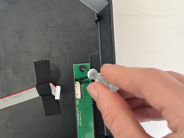 Sceptre 4K IPS 27" Monitor Button Board Replacement: crwdns2935265:06crwdnd2935265:02crwdnd2935265:03crwdne2935265:0