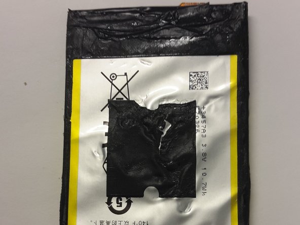 BlackBerry Z30 Middle Frame Replacement, Remove the Battery: crwdns2935265:012crwdnd2935265:02crwdnd2935265:03crwdne2935265:0