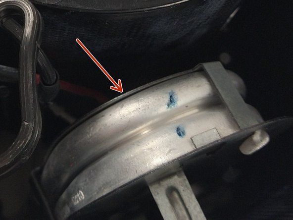 Black and Decker CM0700BZ Water Piping Replacement: crwdns2935265:011crwdnd2935265:03crwdnd2935265:03crwdne2935265:0