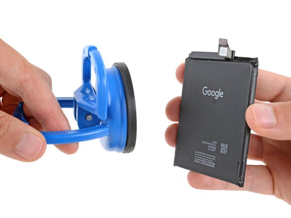 Google Pixel 9 Battery Replacement, Remove the battery: 39 단계, 이미지 3개 중 2개