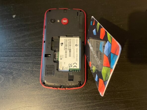 Doro 1881 Teardown, Remove the cover: crwdns2935265:04crwdnd2935265:01crwdnd2935265:03crwdne2935265:0