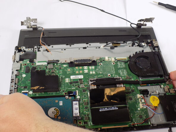 Lenovo ThinkPad L460 LCD Assembly Replacement: étape 9, image 2 de 2