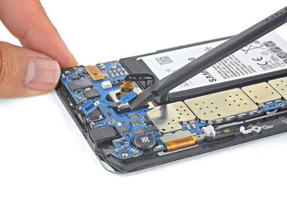 Samsung Galaxy Note5 Display Assembly Replacement, Motherboard: crwdns2935265:015crwdnd2935265:02crwdnd2935265:02crwdne2935265:0