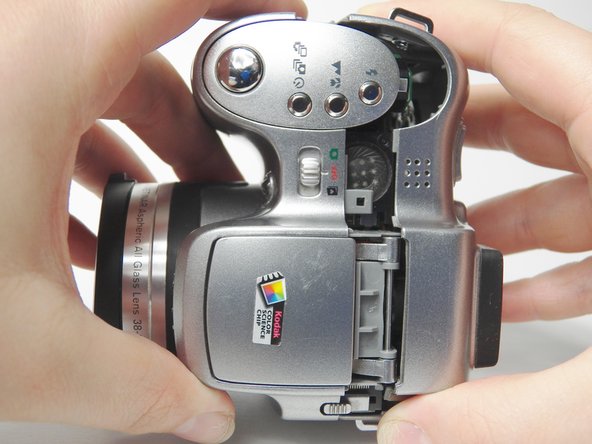 Kodak EasyShare Z740 LCD Screen Replacement: crwdns2935265:09crwdnd2935265:03crwdnd2935265:03crwdne2935265:0