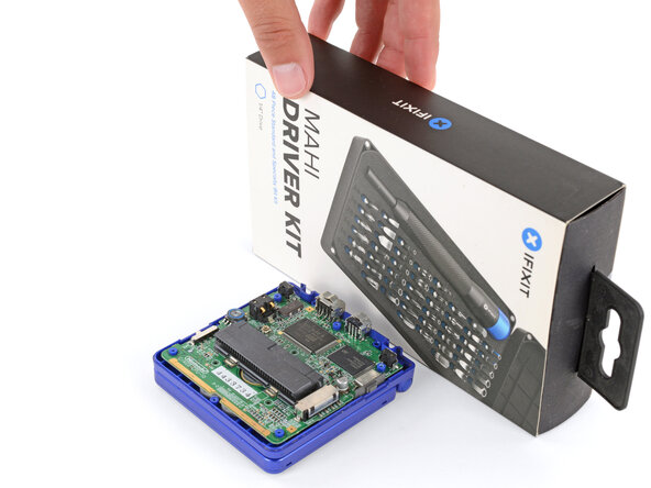 Nintendo Game Boy Advance SP Buttons Replacement, Prop up the motherboard: crwdns2935265:011crwdnd2935265:01crwdnd2935265:03crwdne2935265:0