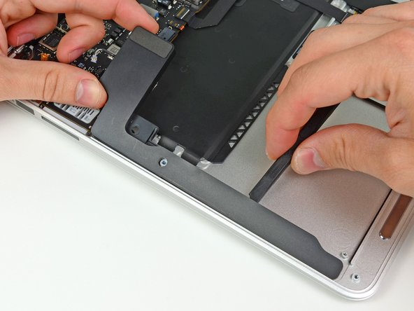 MacBook Air 13" Mid 2011 Right Speaker Replacement: crwdns2935265:07crwdnd2935265:02crwdnd2935265:03crwdne2935265:0