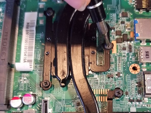 Acer Aspire V5-552PG-X469 Internal Fan Replacement: stap 0, afbeelding 2 van 2