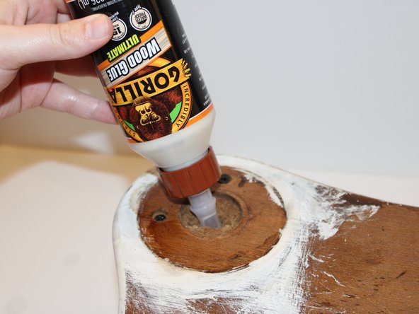 How to Repair a Table Leg With Dry Rot: crwdns2935265:06crwdnd2935265:02crwdnd2935265:03crwdne2935265:0