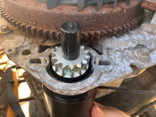 Cub Cadet LT1042 Starter Replacement: crwdns2935265:04crwdnd2935265:02crwdnd2935265:02crwdne2935265:0