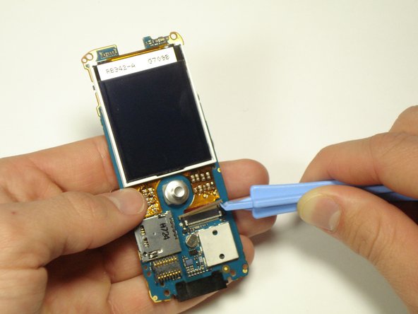 Sony Ericsson W200i LCD Screen Replacement: crwdns2935265:08crwdnd2935265:02crwdnd2935265:03crwdne2935265:0