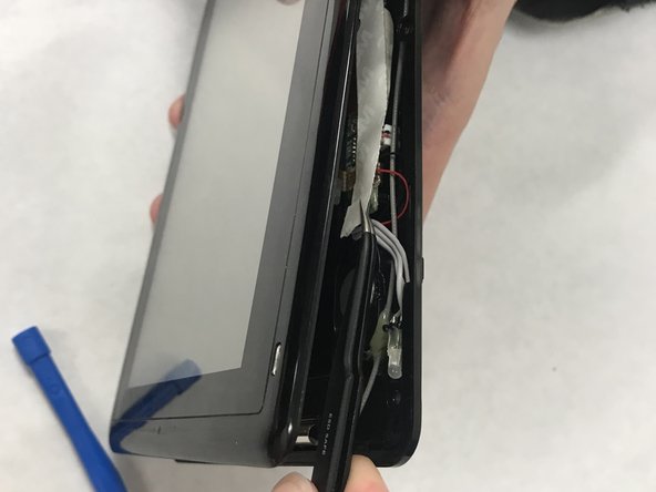 Sungale Cyberus ID707WTA Screen Replacement: 步骤 4 中的图像 2，2