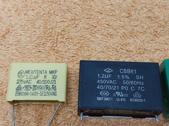 Reparación luminaria de emergencia AERLUX cambio condensador 1,2 uF: paso 5, imagen 1 de 2