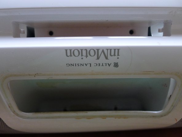 Altec Lansing iM7 Teardown: step 4, image 3 of 3