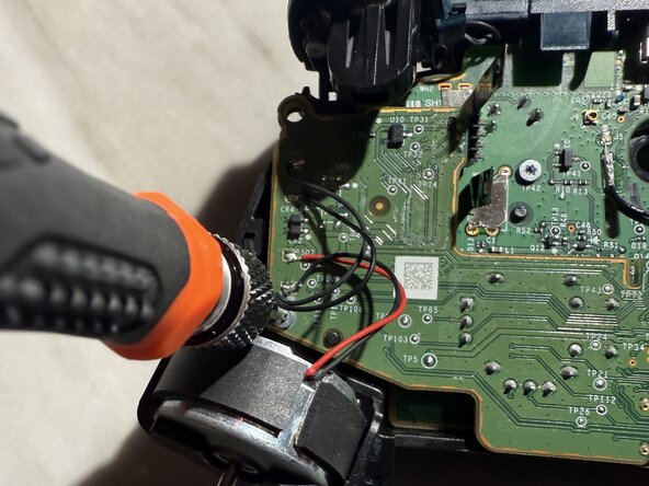 How to Fix Xbox Series (Model 1914) Controller Stick Drift Without Soldering: Schritt 10, Bild 2 von 2