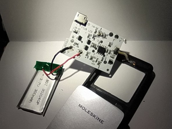 Moleskine Journey Travel Light Battery Replacement, Finishing touches: crwdns2935265:07crwdnd2935265:02crwdnd2935265:03crwdne2935265:0