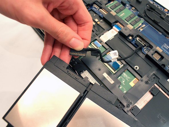 Dell Latitude 5401 RAM Replacement: crwdns2935265:05crwdnd2935265:02crwdnd2935265:02crwdne2935265:0