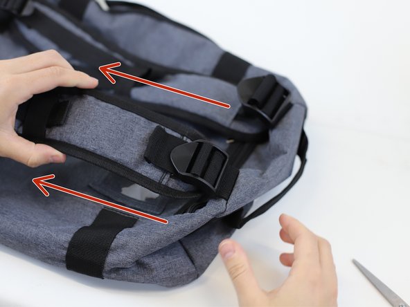 How to Fix a Broken Backpack strap, Test the repair: crwdns2935265:06crwdnd2935265:03crwdnd2935265:03crwdne2935265:0