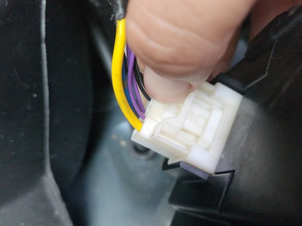 2003-2009 (2nd Gen) Toyota Prius 12V Battery Replacement: step 5, image 2 of 3