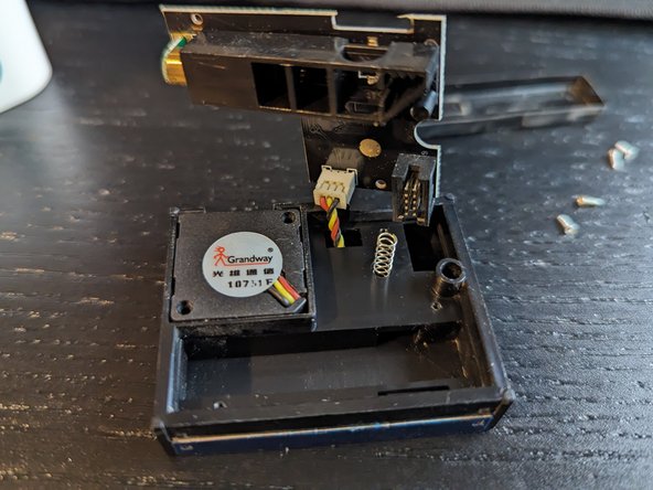 Disassembling Qingping Air Monitor Lite CGDN1, Dismanteling the PM sensor: crwdns2935265:07crwdnd2935265:03crwdnd2935265:03crwdne2935265:0