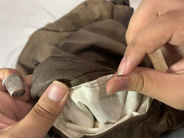 How to Replace a Jacket Pocket: crwdns2935265:013crwdnd2935265:03crwdnd2935265:03crwdne2935265:0