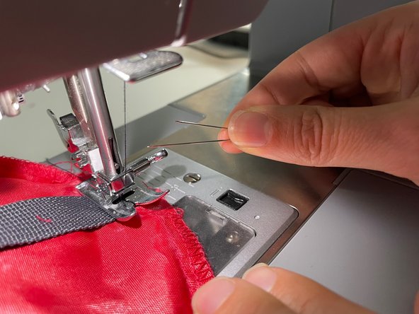 How to repair a broken webbing in a sleeping bag, Sewing the Seam: crwdns2935265:04crwdnd2935265:02crwdnd2935265:03crwdne2935265:0