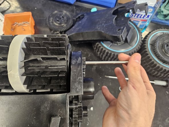 Aiper Seagull Pro: Teardown, Brushes: crwdns2935265:08crwdnd2935265:02crwdnd2935265:03crwdne2935265:0