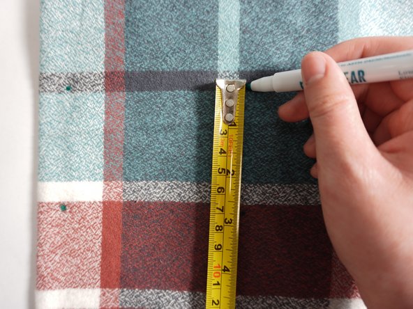 How to Patch a Hole in Pullover Hoodie with Fabric: crwdns2935265:02crwdnd2935265:02crwdnd2935265:03crwdne2935265:0