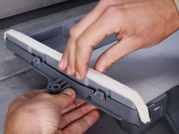 Samsung RF28T5001SR Refrigerator Evaporator Fan Replacement: crwdns2935265:013crwdnd2935265:02crwdnd2935265:03crwdne2935265:0